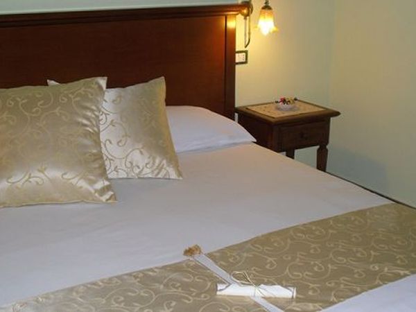 ANTICO BORGO PETRALIA - foto 15687.jpg