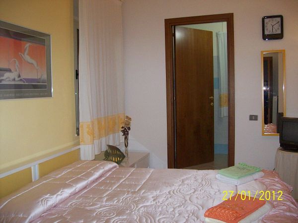 LE DUE TUIE - foto 17047.jpg