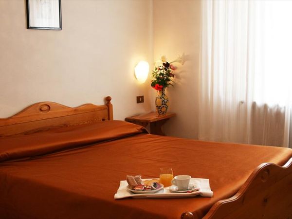 Hotel Turium - foto 21913.jpg