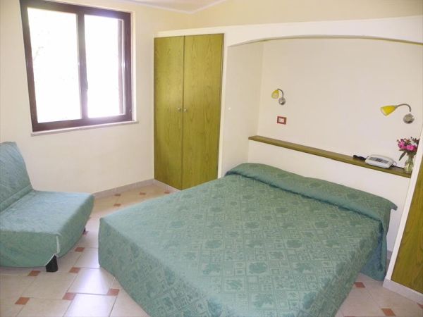 Estella Club - foto 24020.jpg