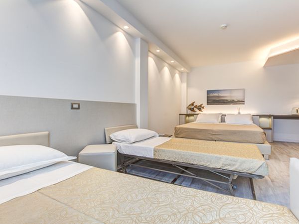 Ferretti Beach Hotel - foto 29604.jpg