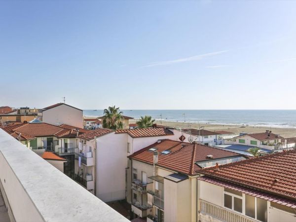 Hotel Nuovo Tirreno  - foto 32662.jpg