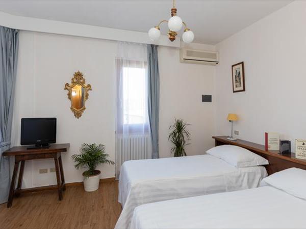 Hotel Villa Bonelli - foto 34653.jpg