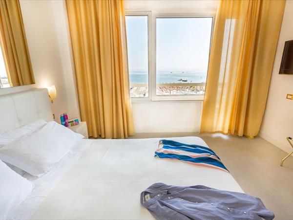 Color Miami Beach Family Hotel - foto 35098.jpg