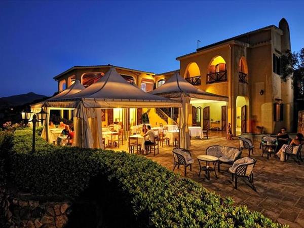 Family hotel Genna e Masoni - Cardedu (OG)