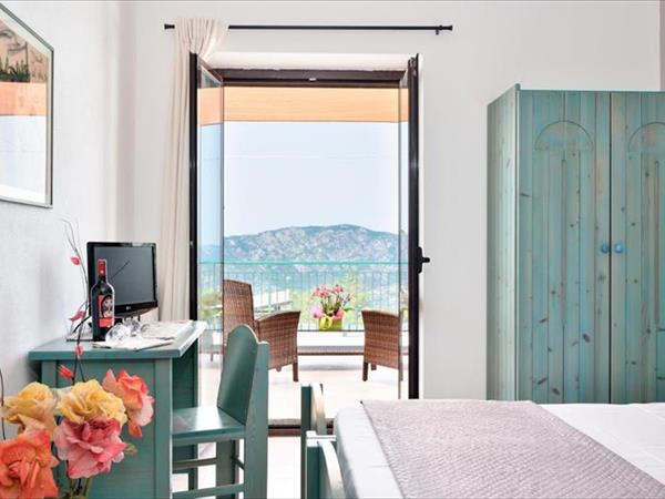 SEnis Monte Maccione