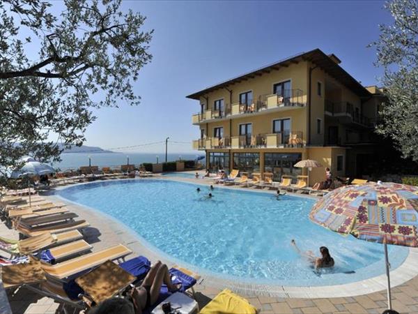 Family hotel Piccolo Paradiso - Toscolano Maderno (BS)