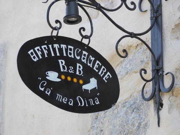 Room & Breakfast C mea Dina