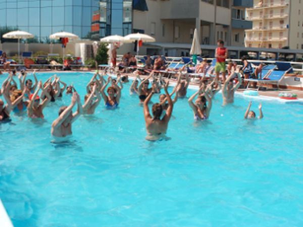 Azzurro Club Vacanze: Residenza Tokio - Alfonsine (RA)