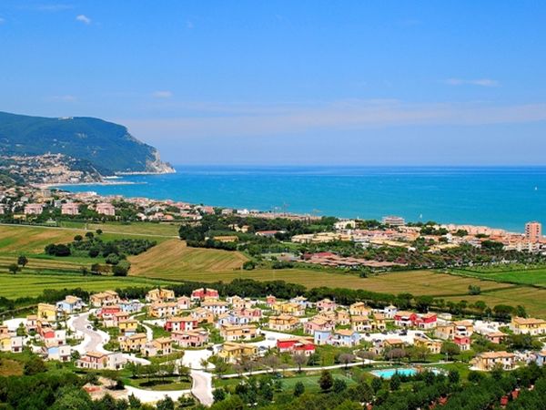 Adamo ed Eva Resort - Numana (AN)