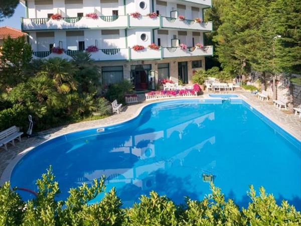 Hotel K2 - Numana (AN)