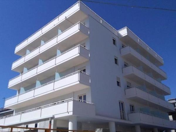 Nuovo HOTEL SETTIBI 20m dalla spiaggia - Giulianova (TE)
