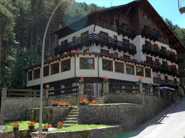 Hotel Garn Mille Pini