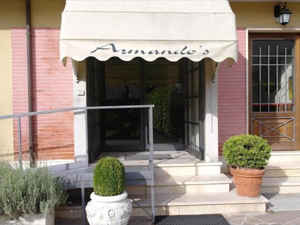 Hotel Armando s