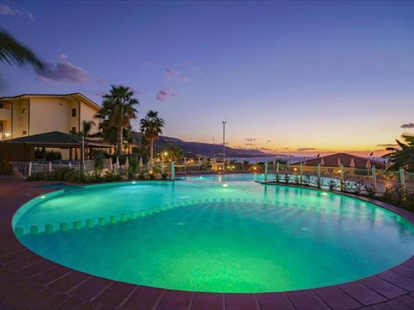 Hotel Scoglio Del Leone - Zambrone (VV)