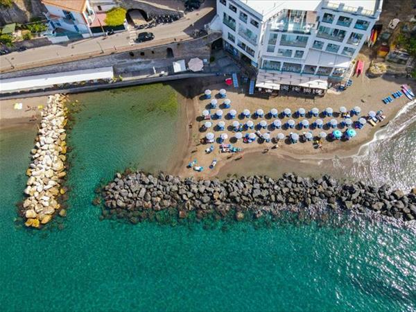 Family hotel Giosue a mare